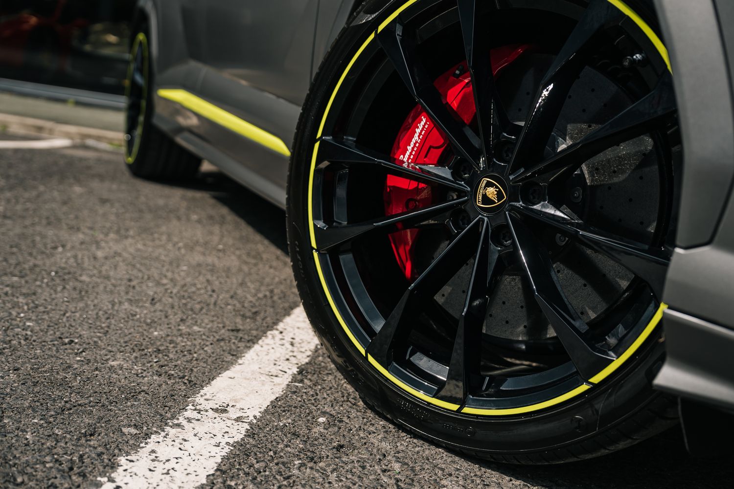 Lamborghini Urus Graphite Capsule Auto