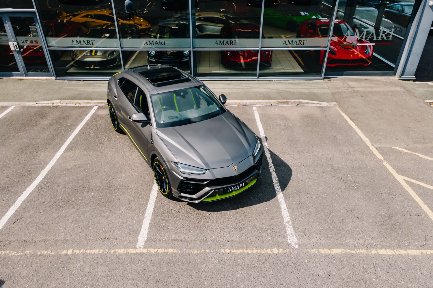 Lamborghini Urus Graphite Capsule Auto