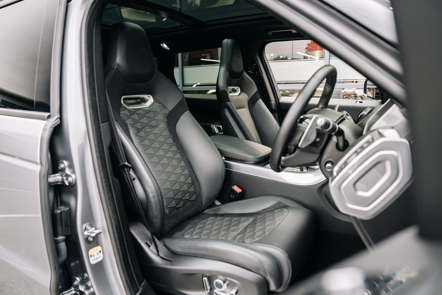 Land Rover Range Rover Sport SVR S/C Auto