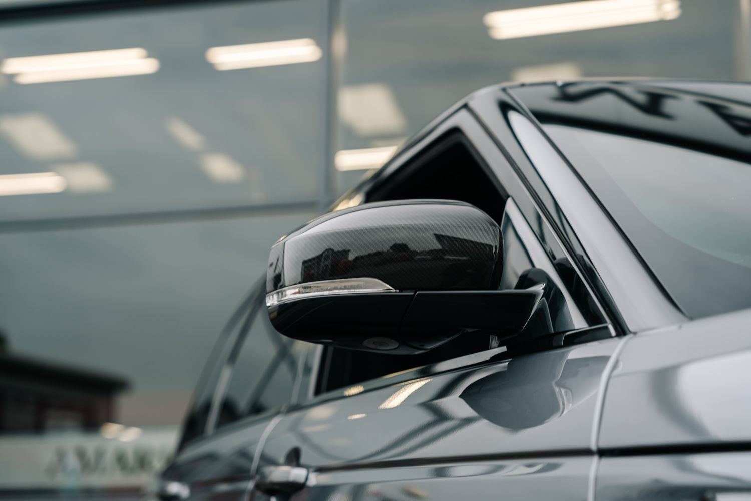 Land Rover Range Rover Sport SVR S/C Auto