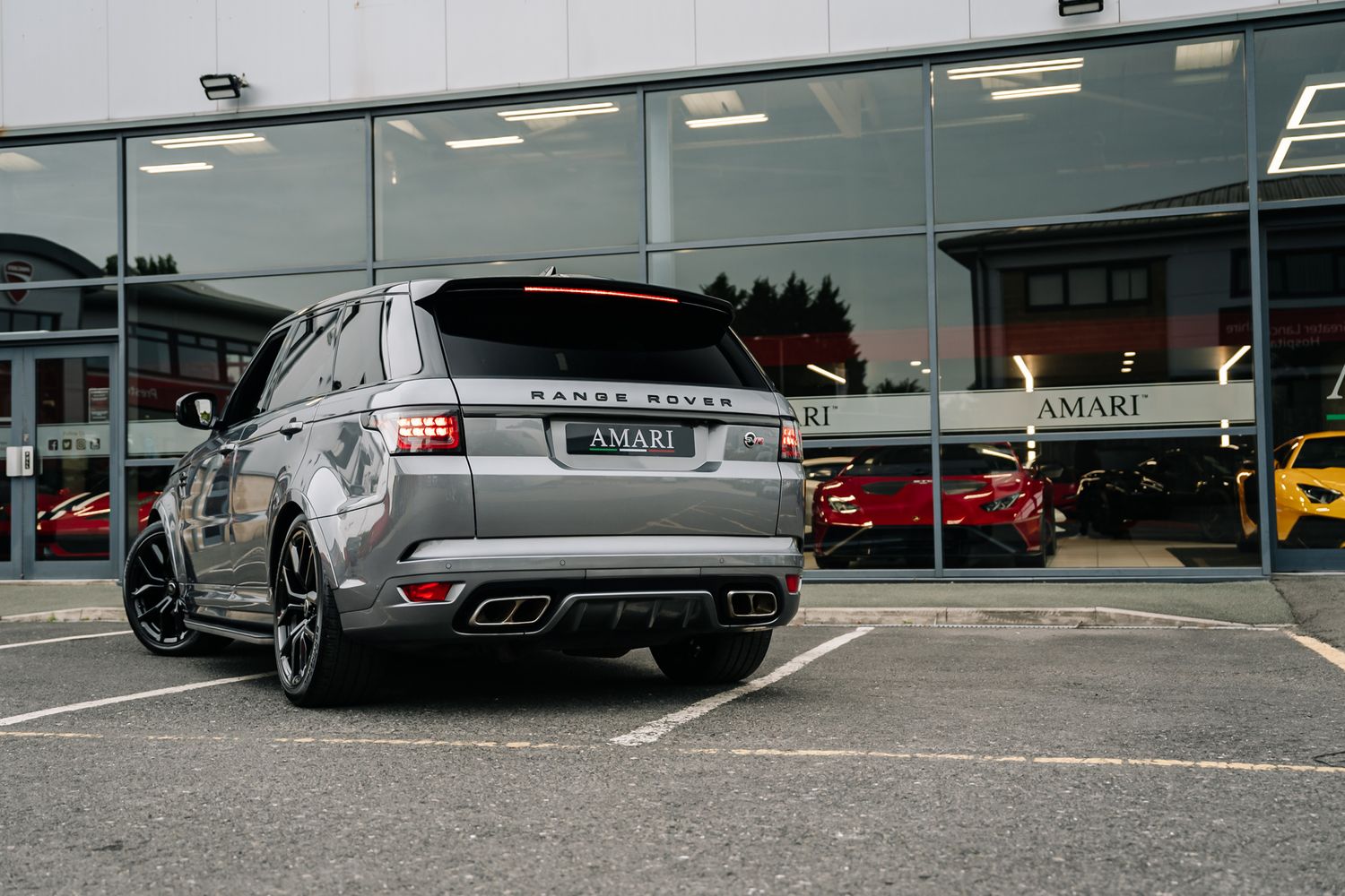 Land Rover Range Rover Sport SVR S/C Auto