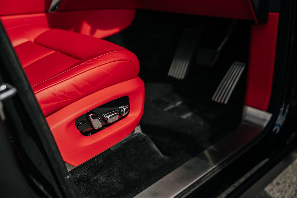 Rolls Royce Cullinan V12 Auto