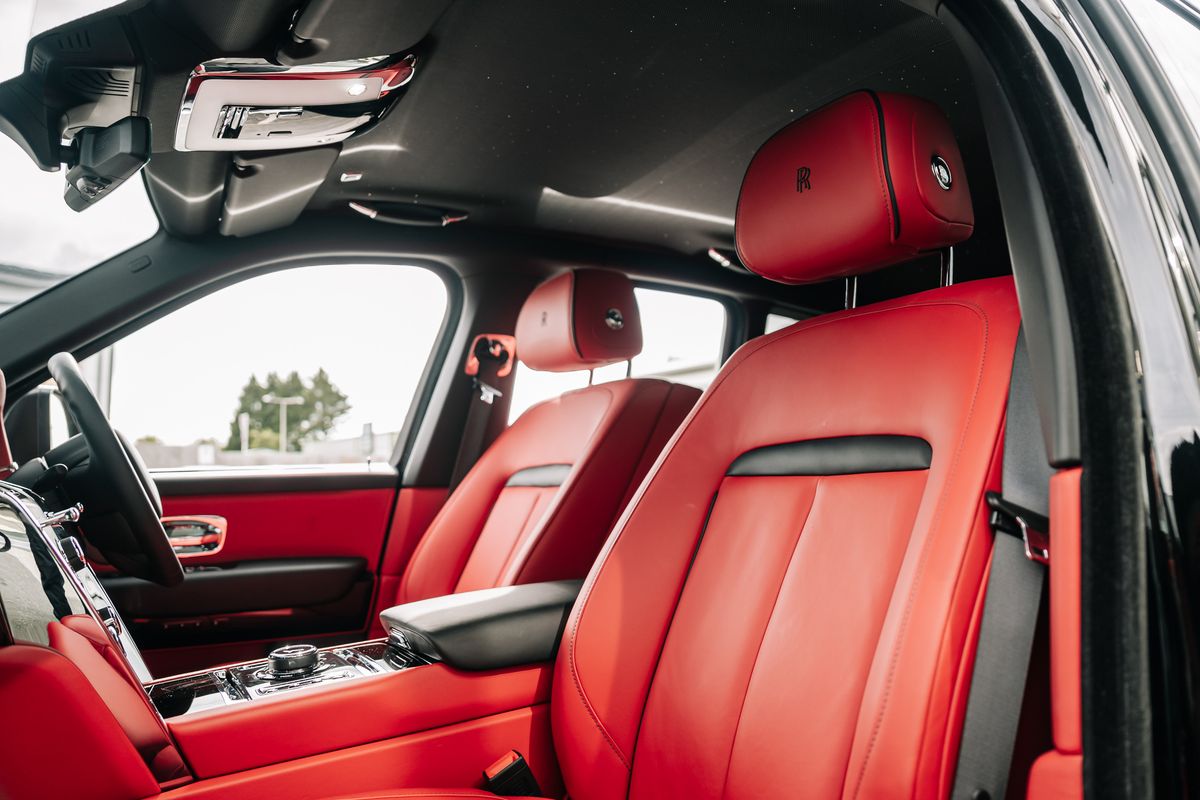 Rolls Royce Cullinan V12 Auto