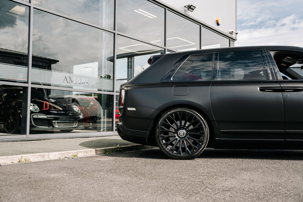 Rolls Royce Cullinan V12 Auto