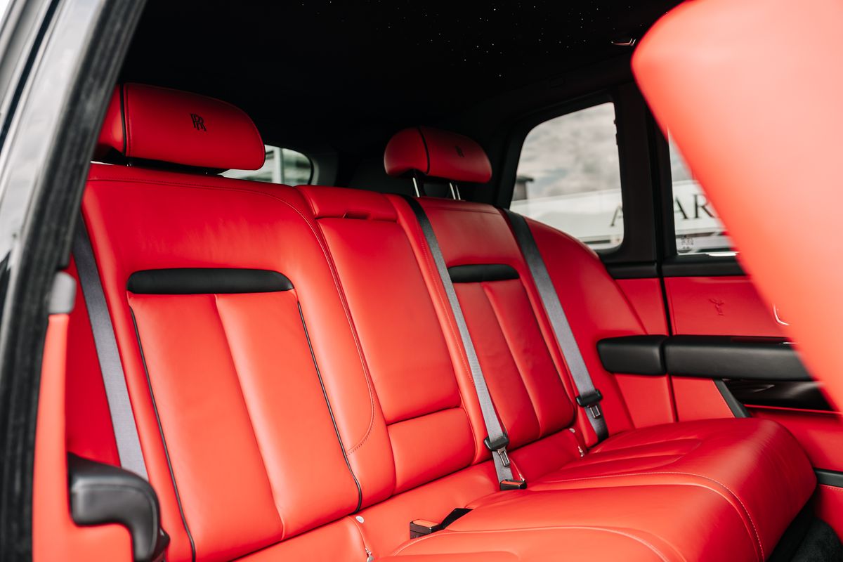 Rolls Royce Cullinan V12 Auto