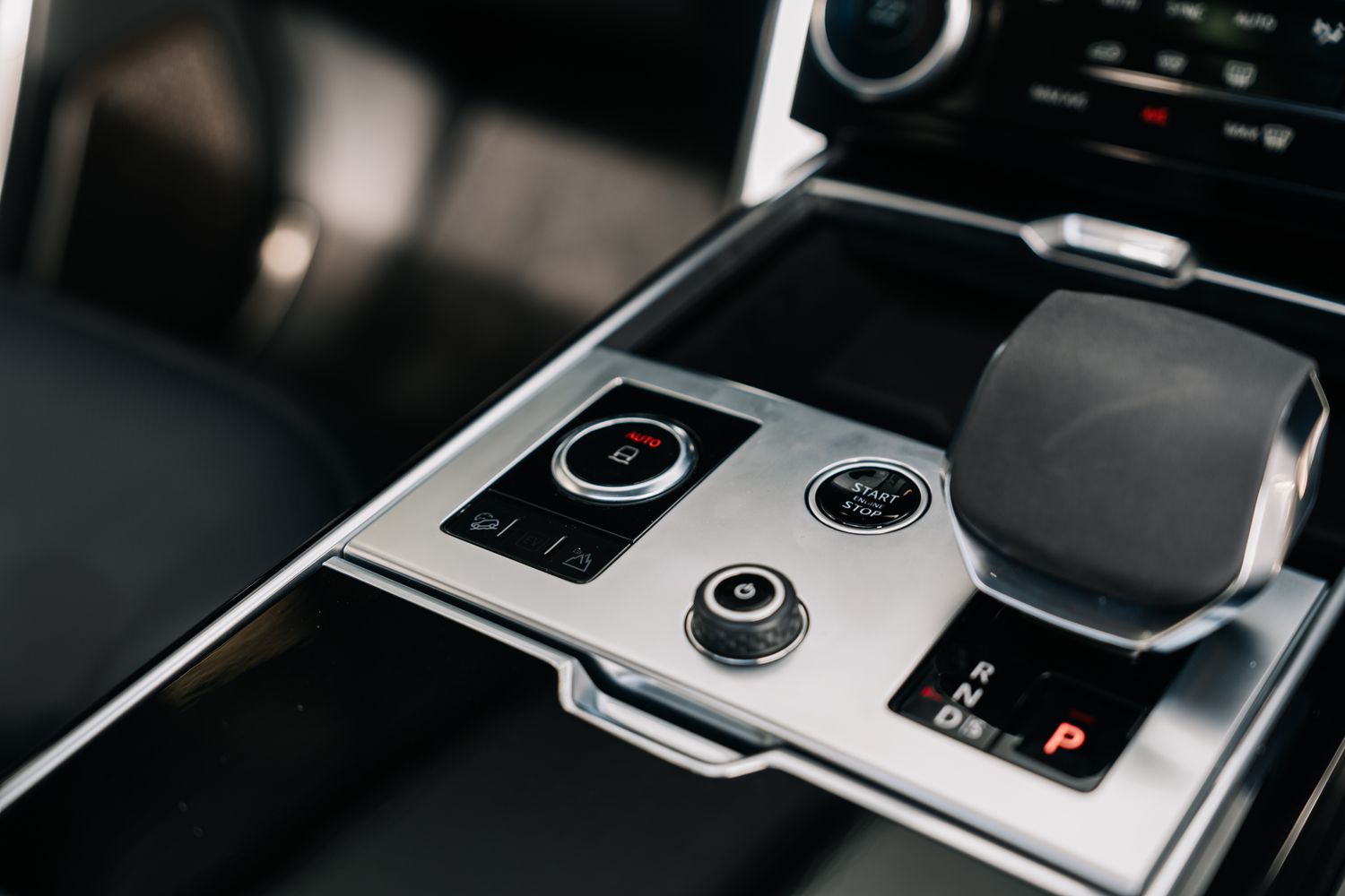 Land Rover Range Rover Autobiography P400 Auto MHEV