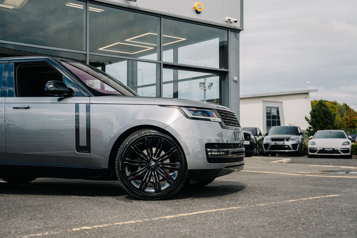 Land Rover Range Rover Autobiography P400 Auto MHEV