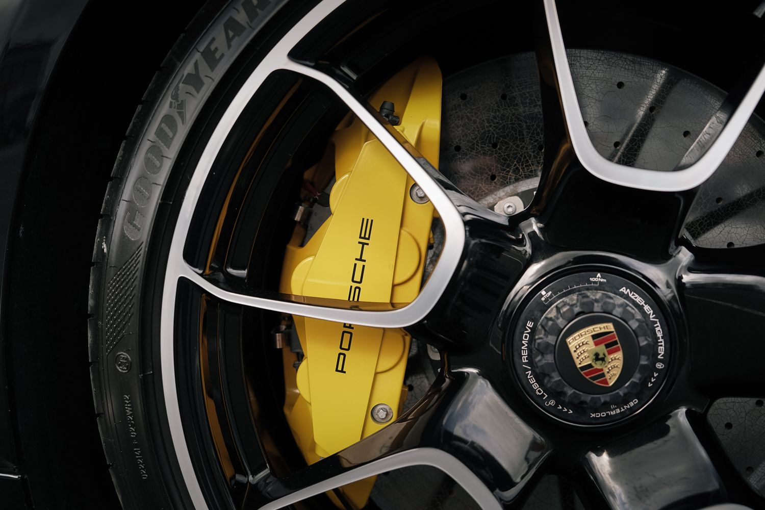 Porsche 911 992 Turbo S T S-A