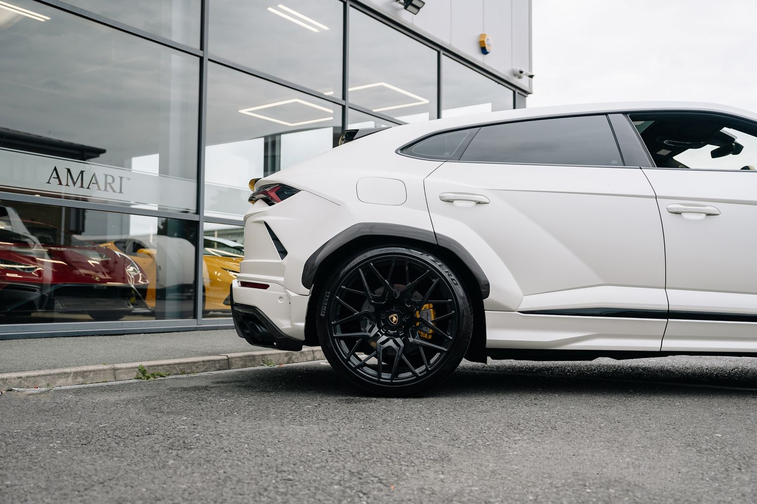 Lamborghini Urus V8