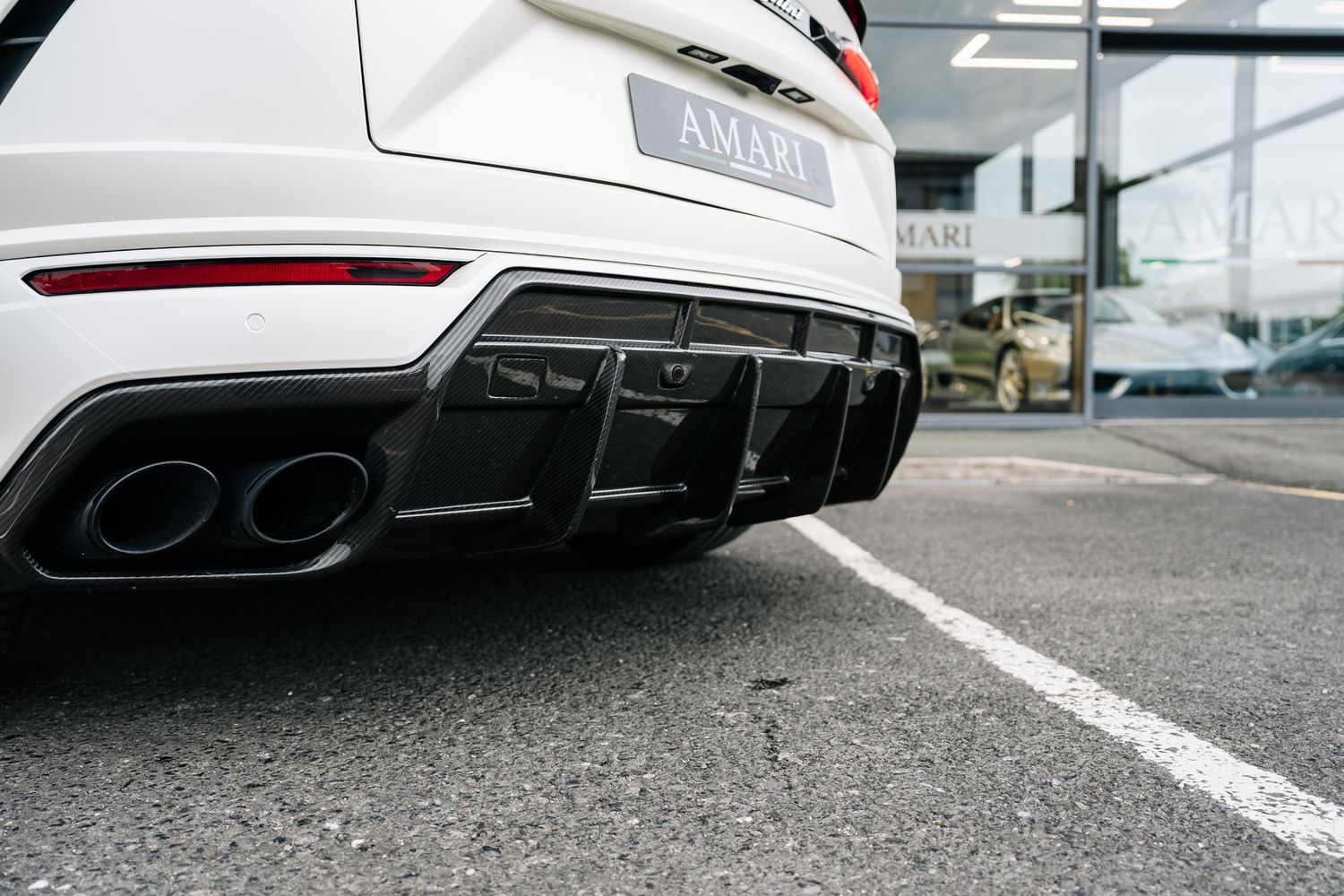 Lamborghini Urus V8