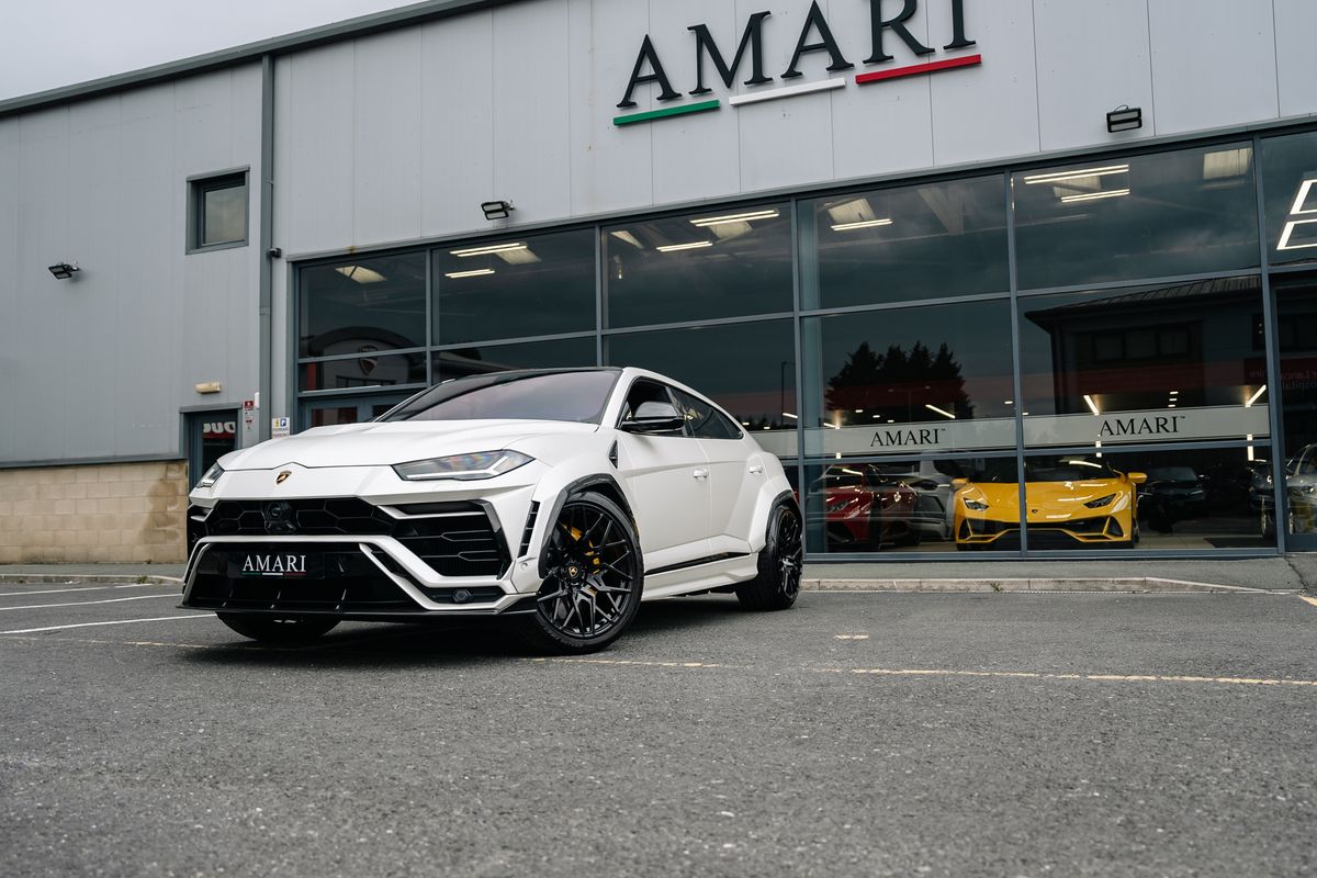 Lamborghini Urus V8
