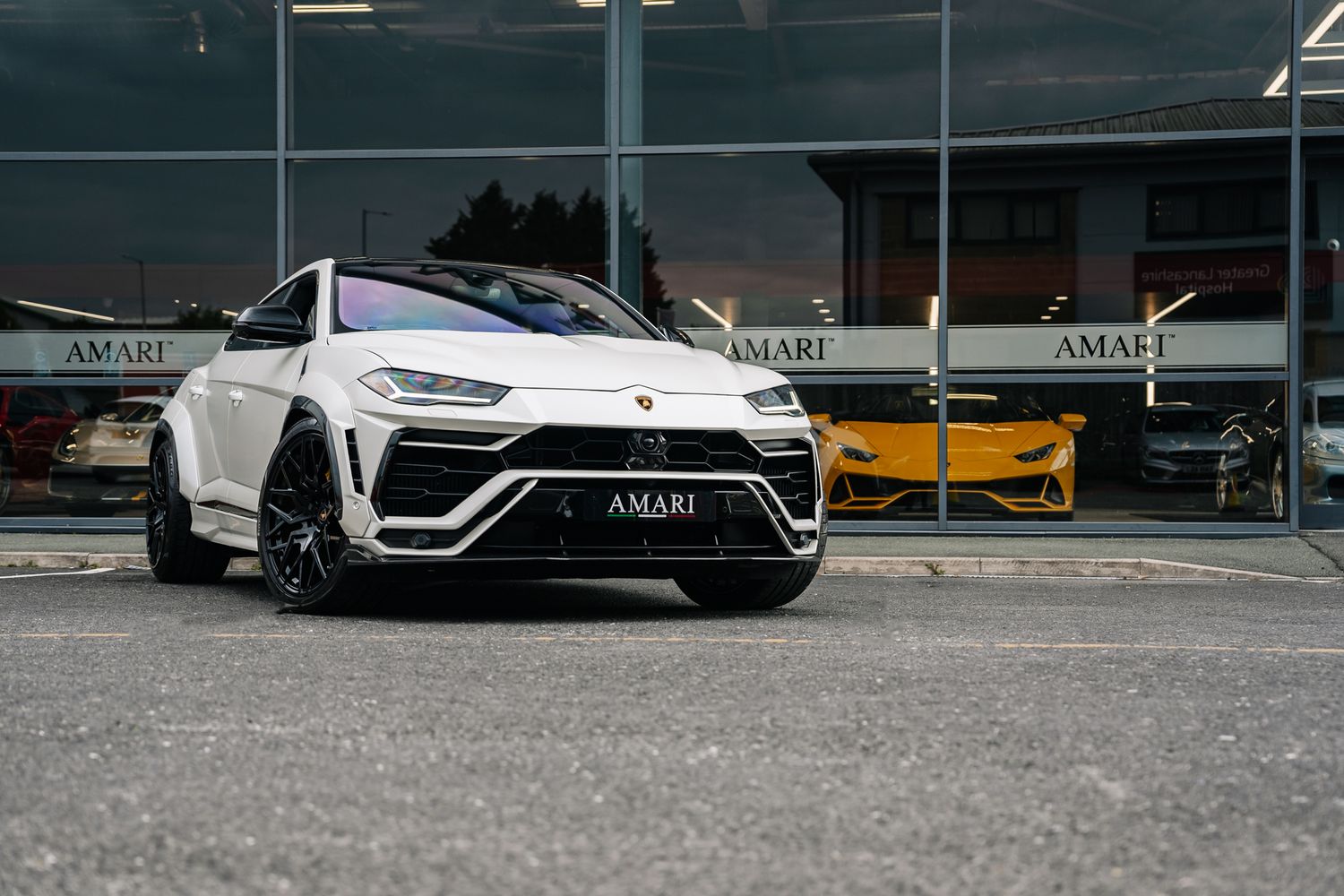 Lamborghini Urus V8