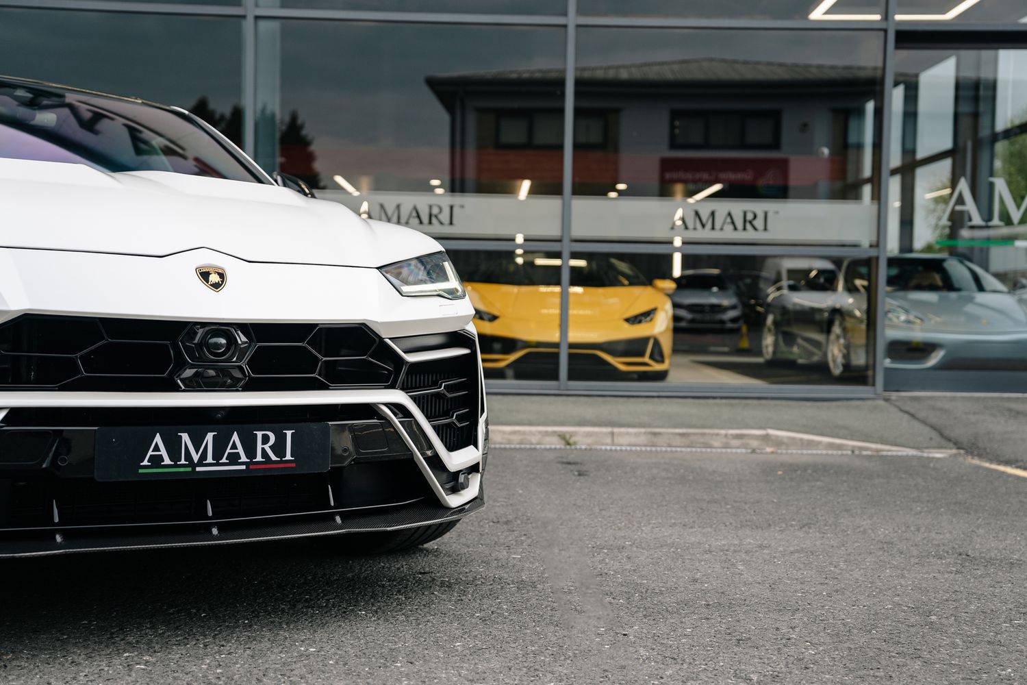 Lamborghini Urus V8
