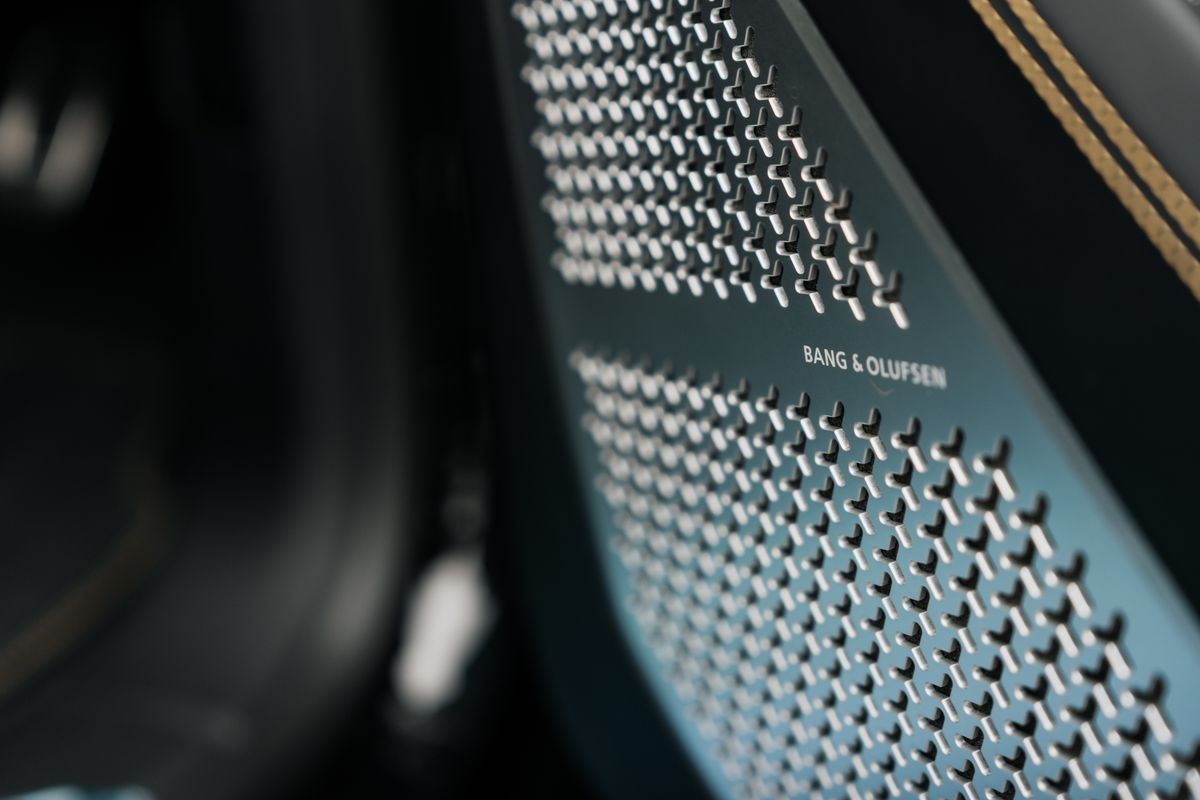 Lamborghini Urus V8
