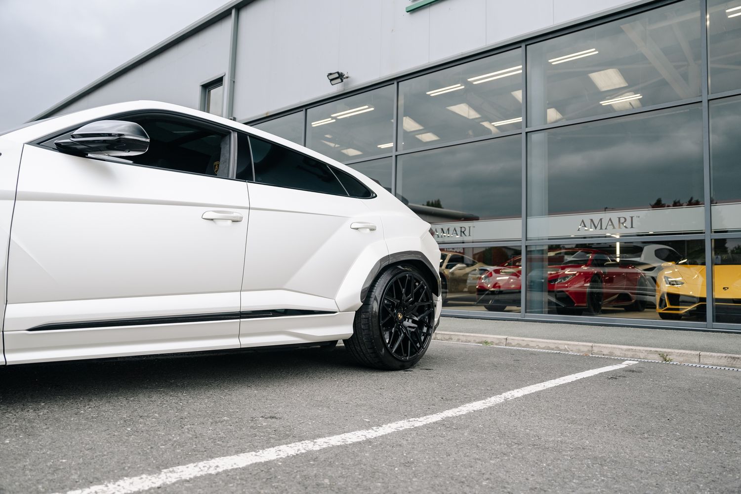 Lamborghini Urus V8