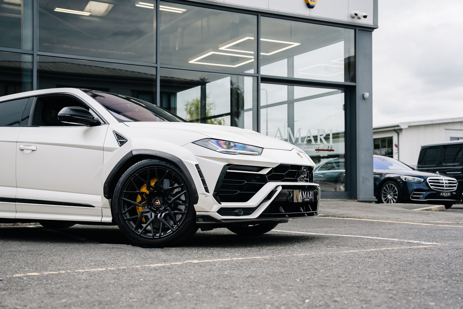 Lamborghini Urus V8