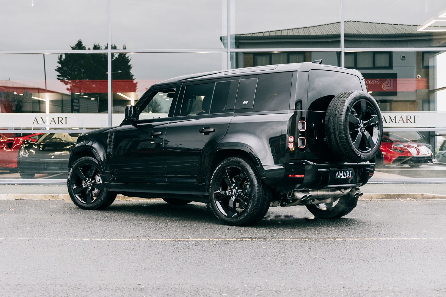 Land Rover Defender 110 X D300 MHEV Auto AWD