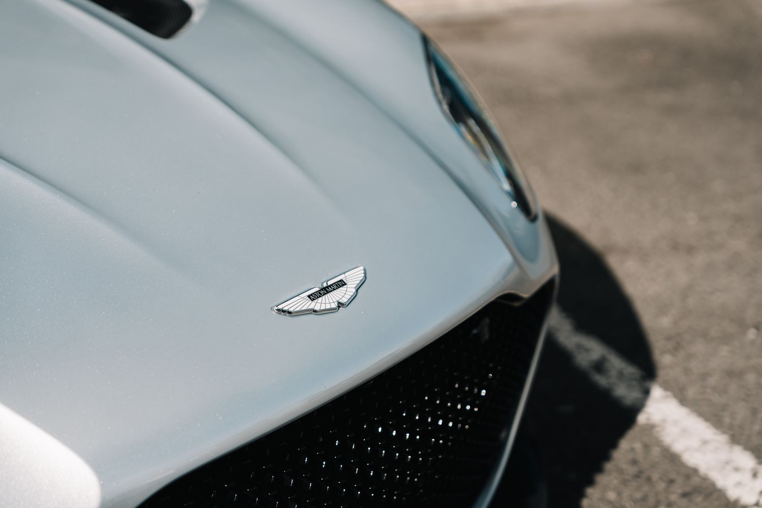 Aston Martin DBS Superleggera V12 Auto