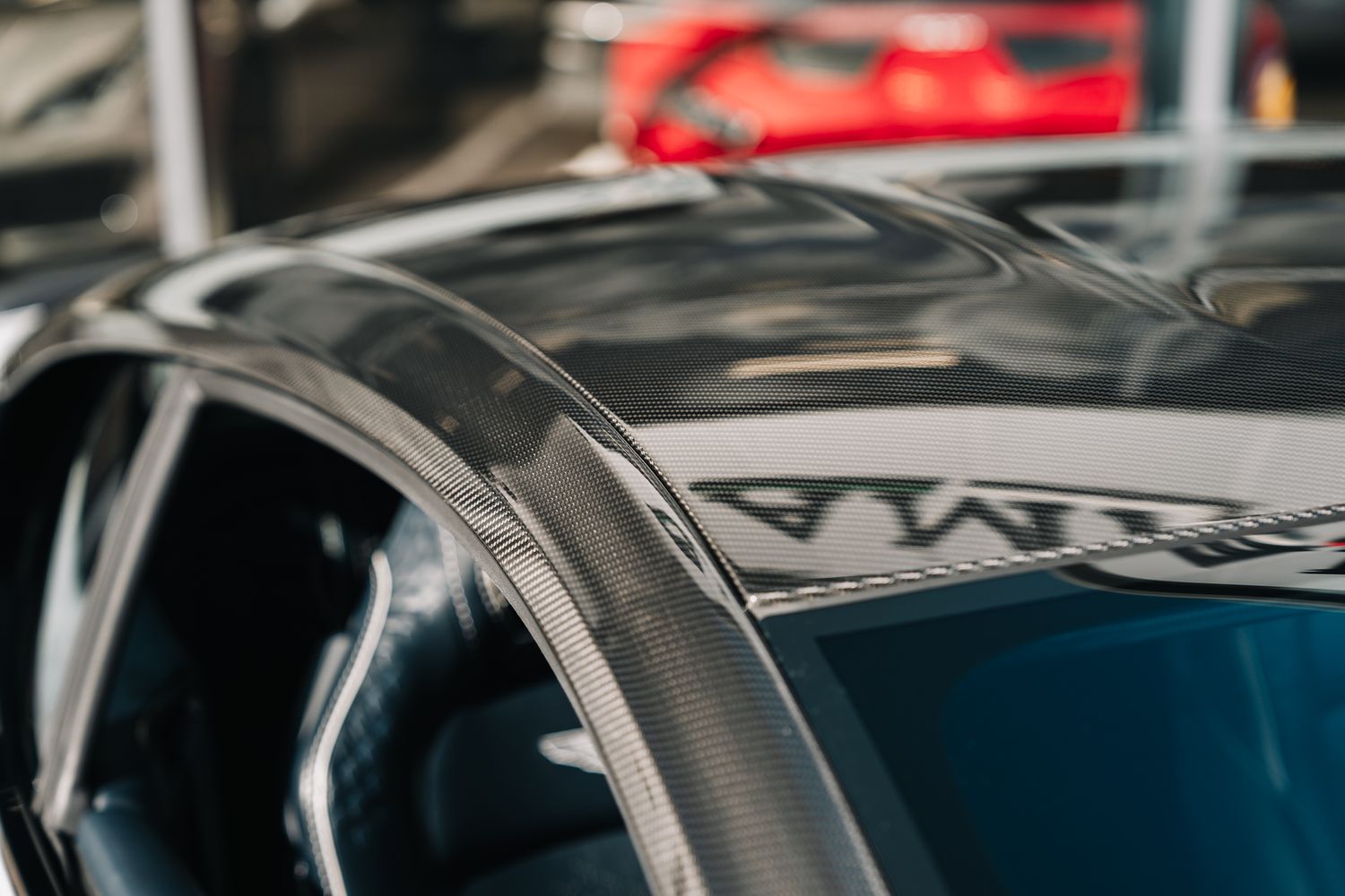 Aston Martin DBS Superleggera V12 Auto