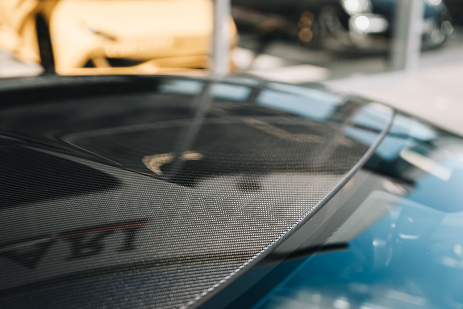Aston Martin DBS Superleggera V12 Auto
