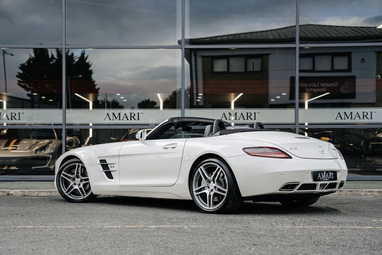 Mercedes-Benz SLS 63 AMG Roadster Auto