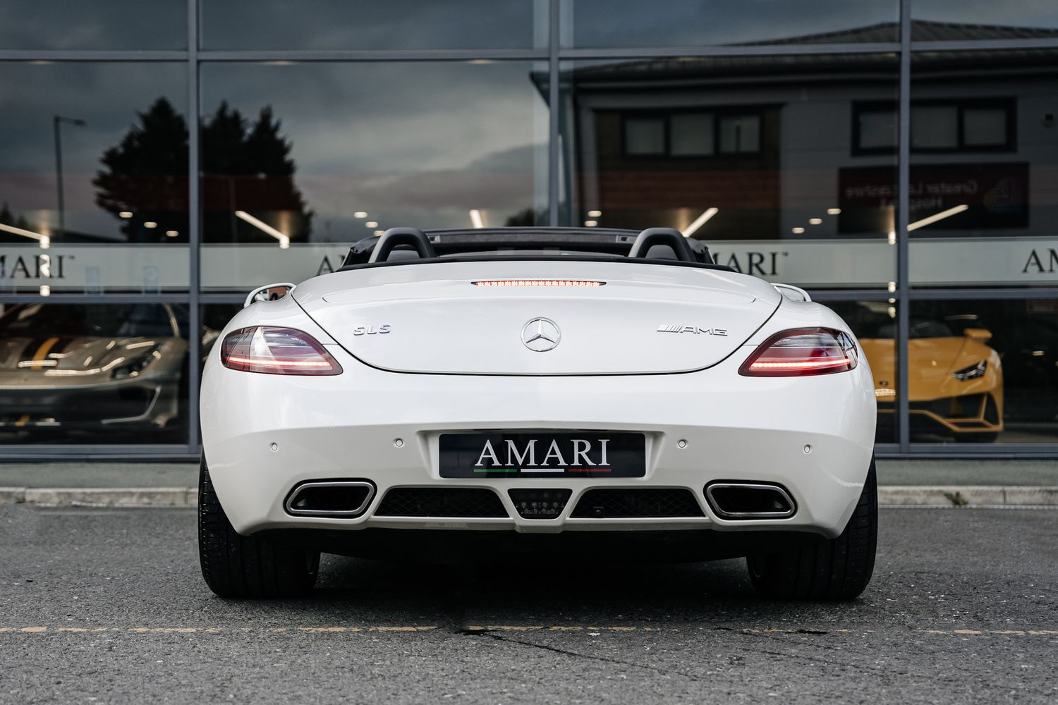 Mercedes-Benz SLS 63 AMG Roadster Auto