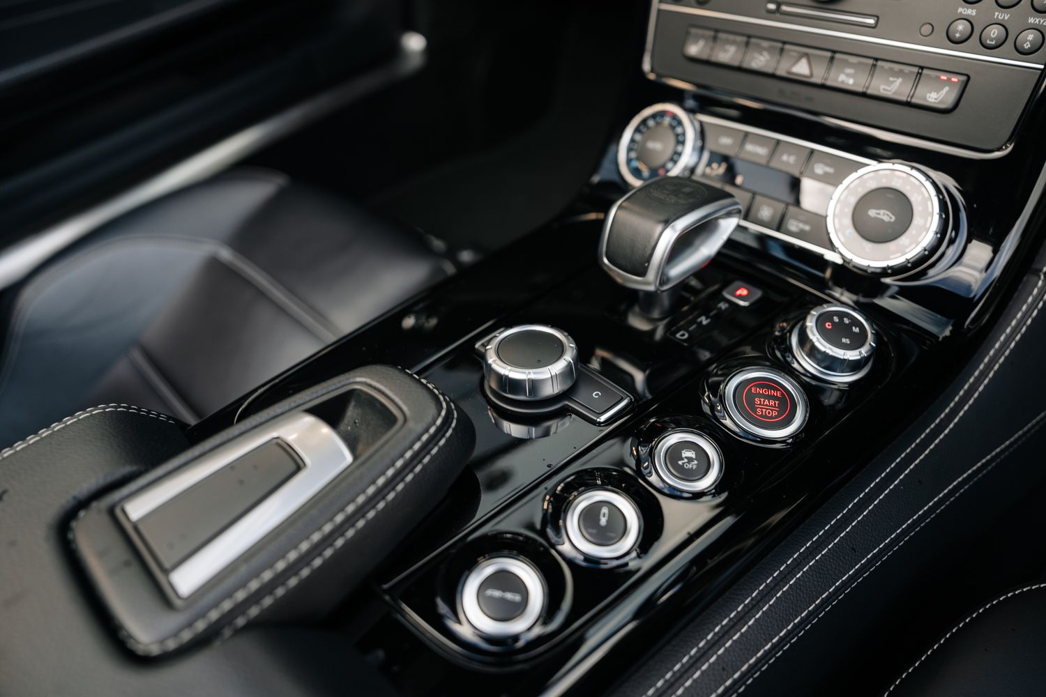 Mercedes-Benz SLS 63 AMG Roadster Auto