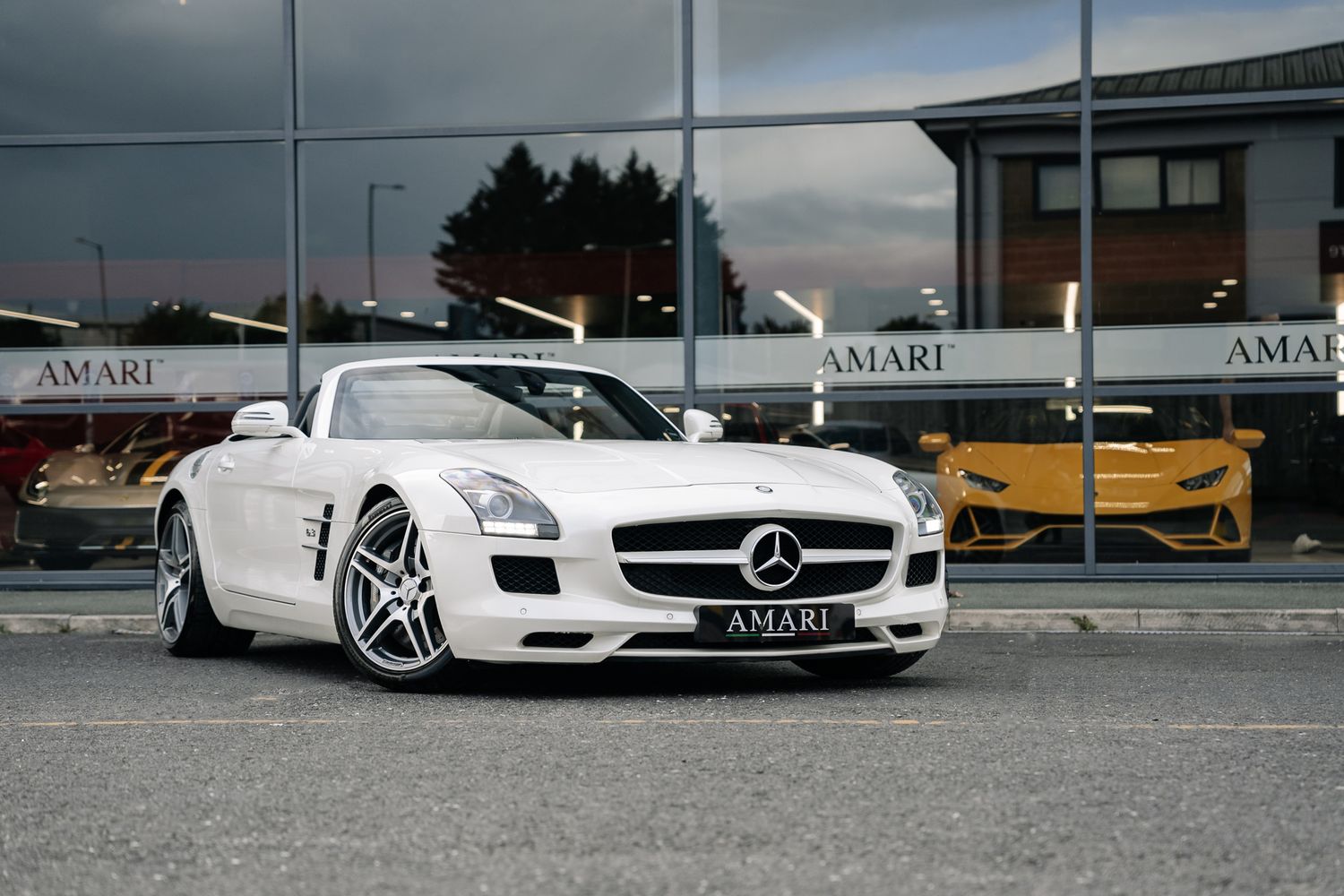 Mercedes-Benz SLS 63 AMG Roadster Auto