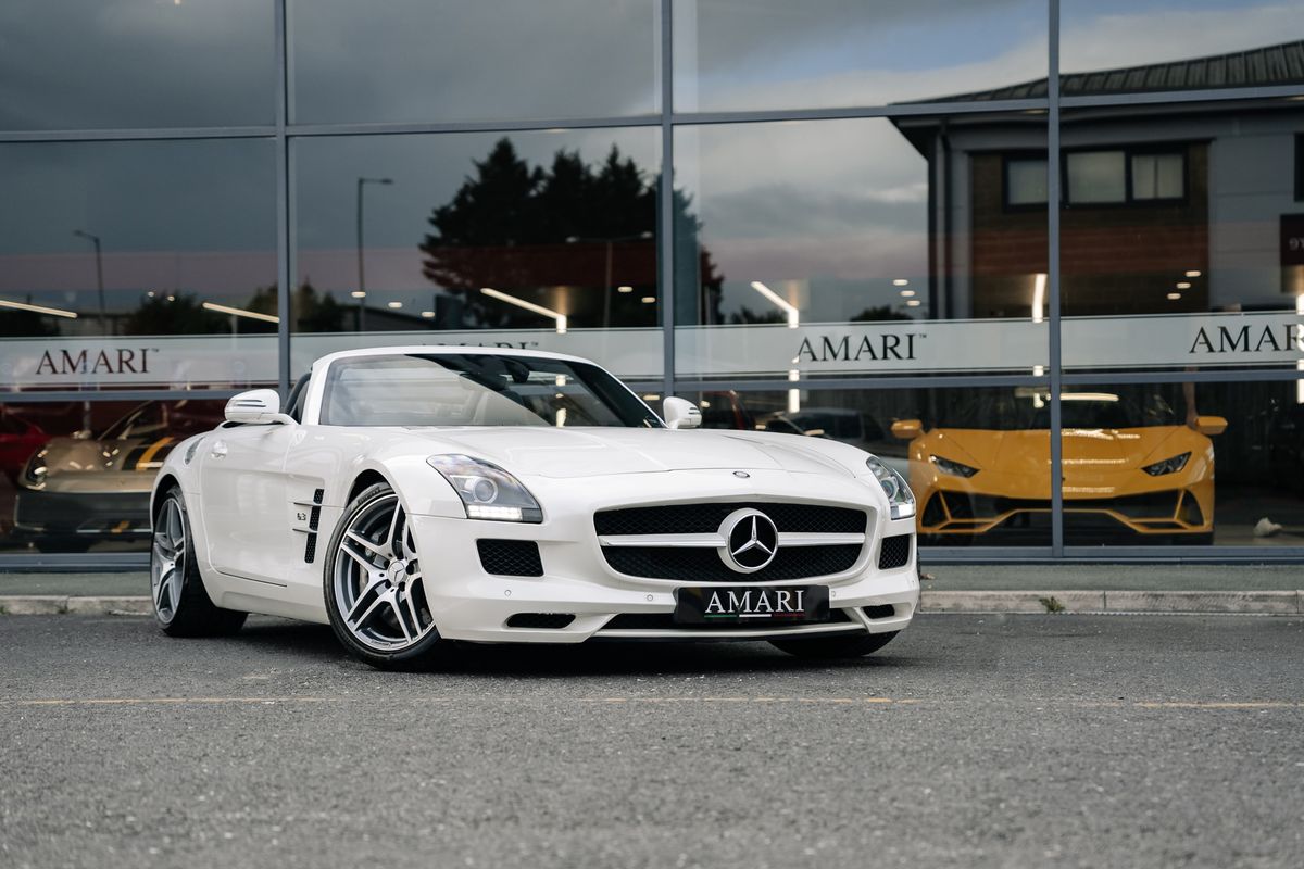 Mercedes-Benz SLS 63 AMG Roadster Auto