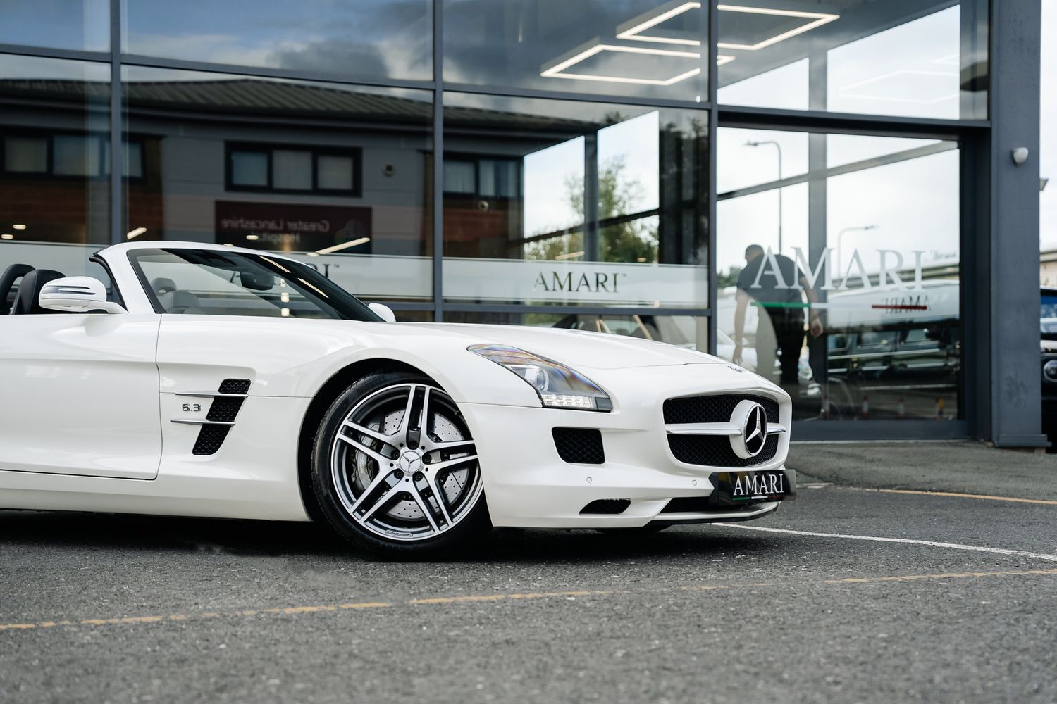 Mercedes-Benz SLS 63 AMG Roadster Auto