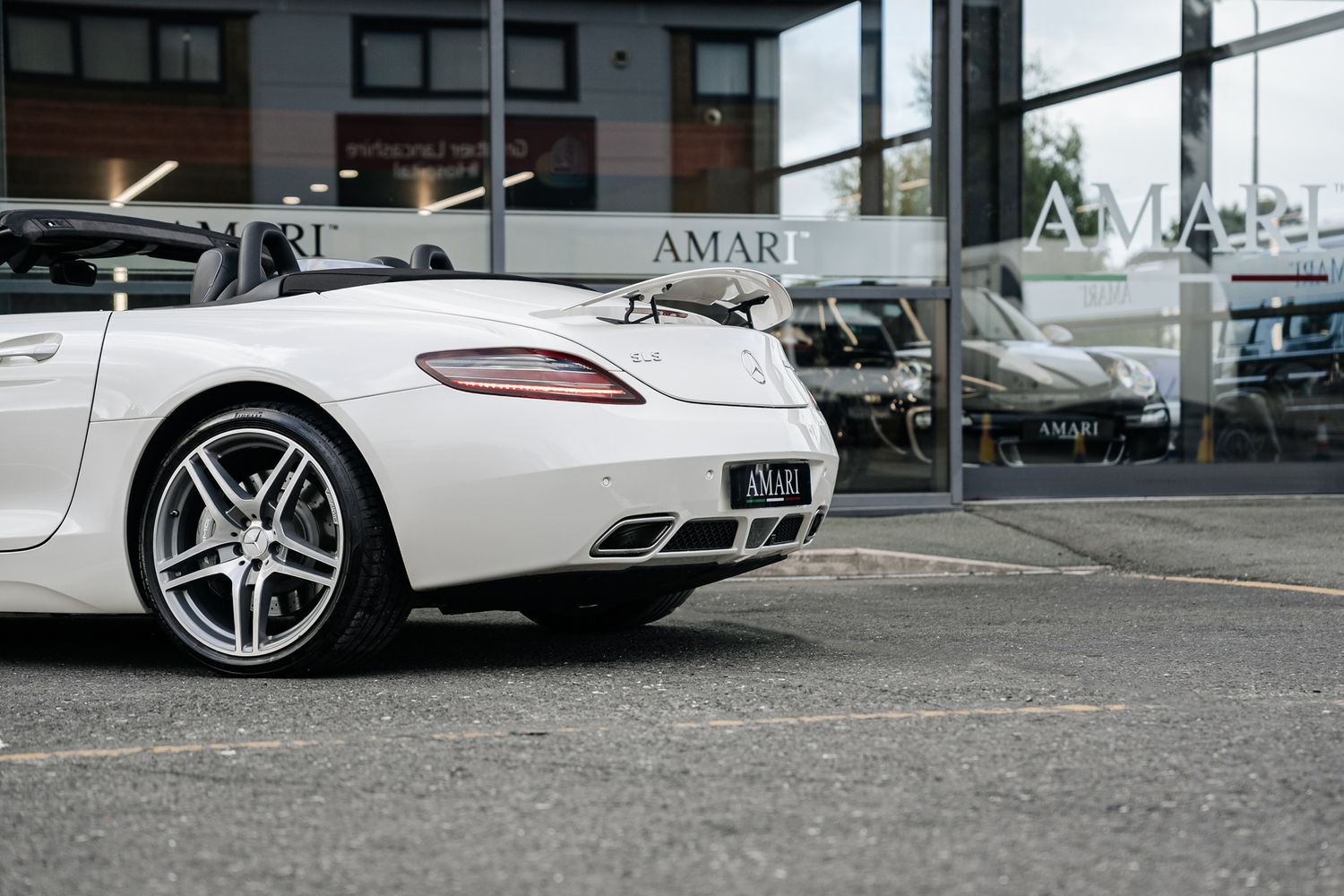 Mercedes-Benz SLS 63 AMG Roadster Auto