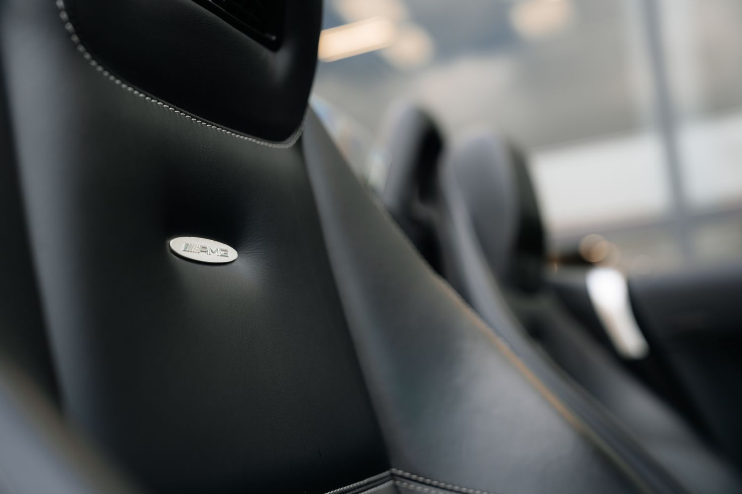 Mercedes-Benz SLS 63 AMG Roadster Auto