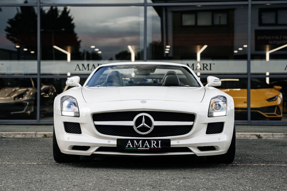 Mercedes-Benz SLS 63 AMG Roadster Auto