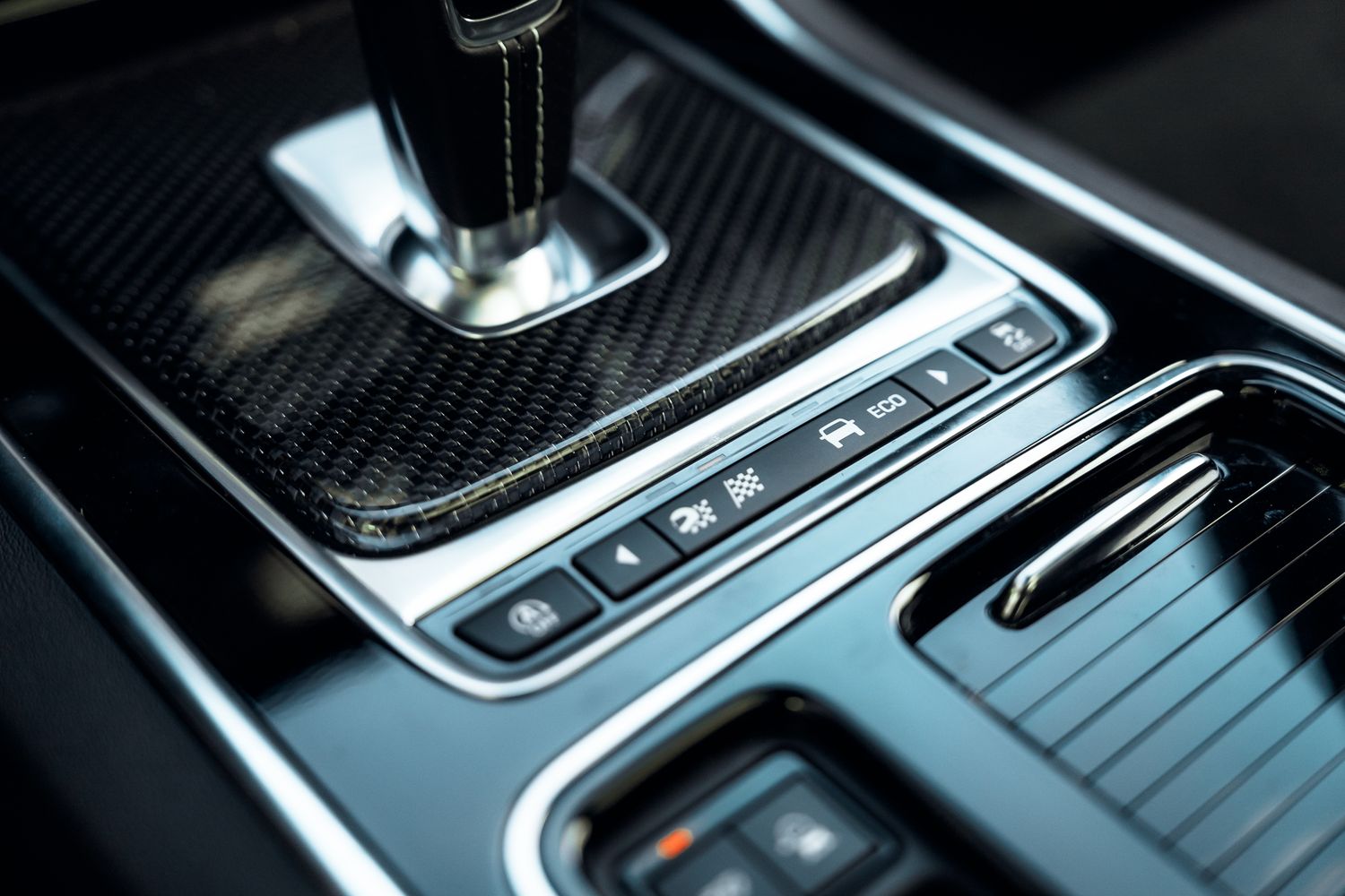 Jaguar XE SV Project 8 AWD Auto