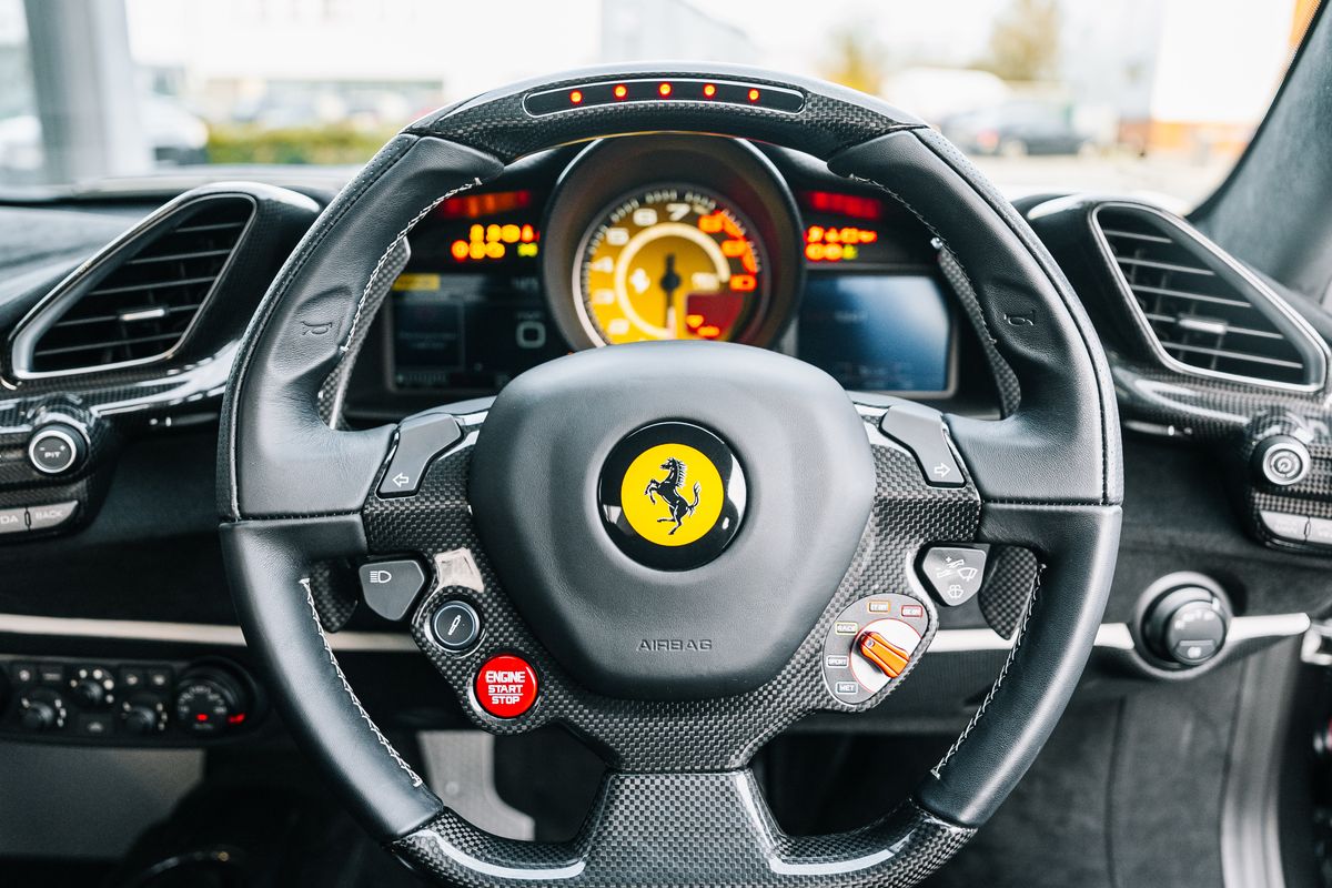 Ferrari 488 Pista