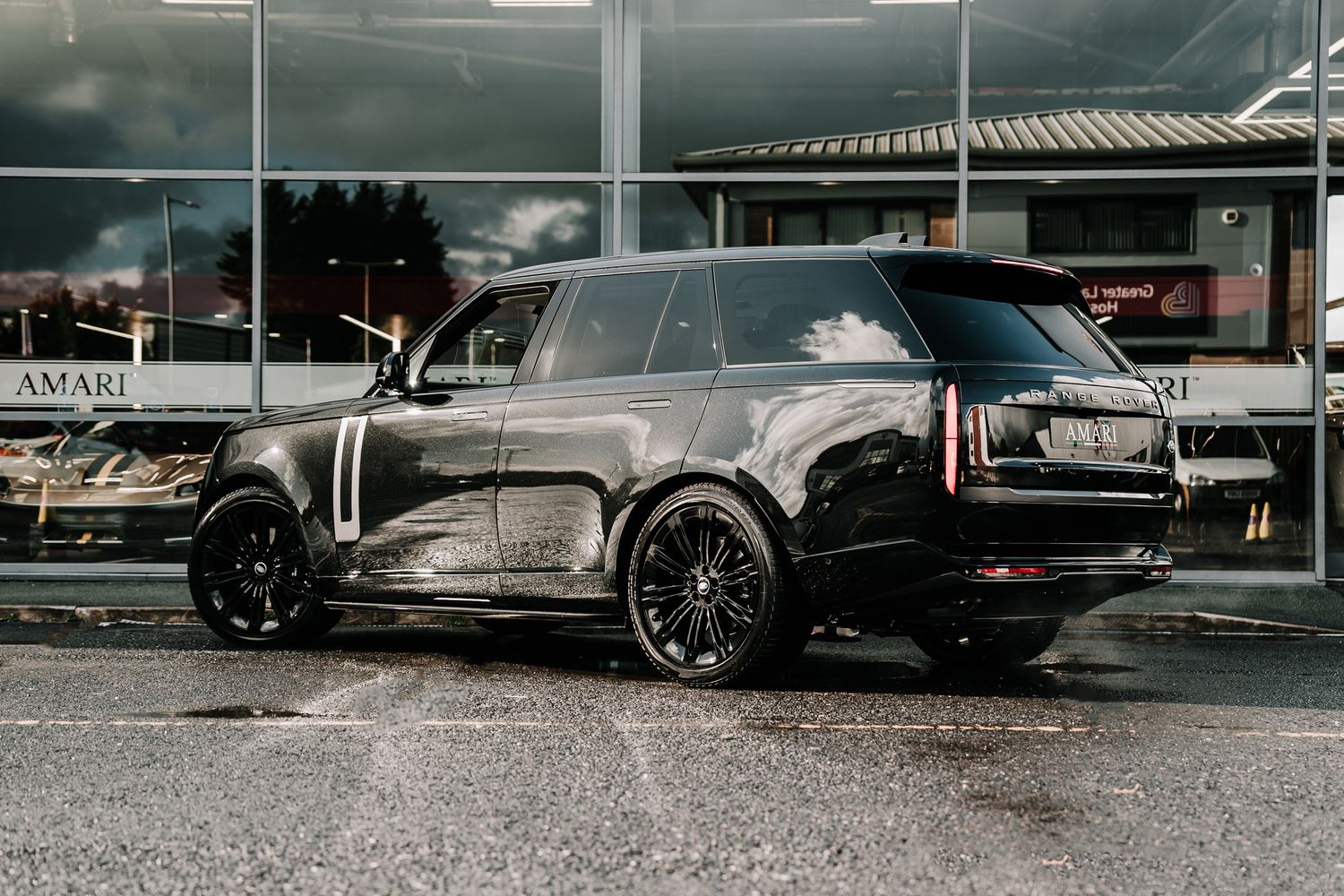 Land Rover Range Rover First Edition P530 AWD