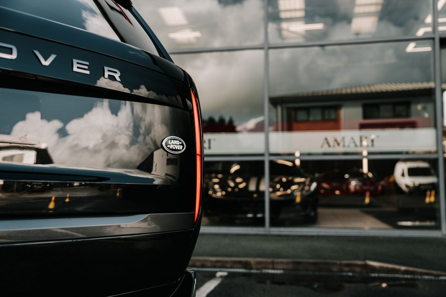 Land Rover Range Rover First Edition P530 AWD