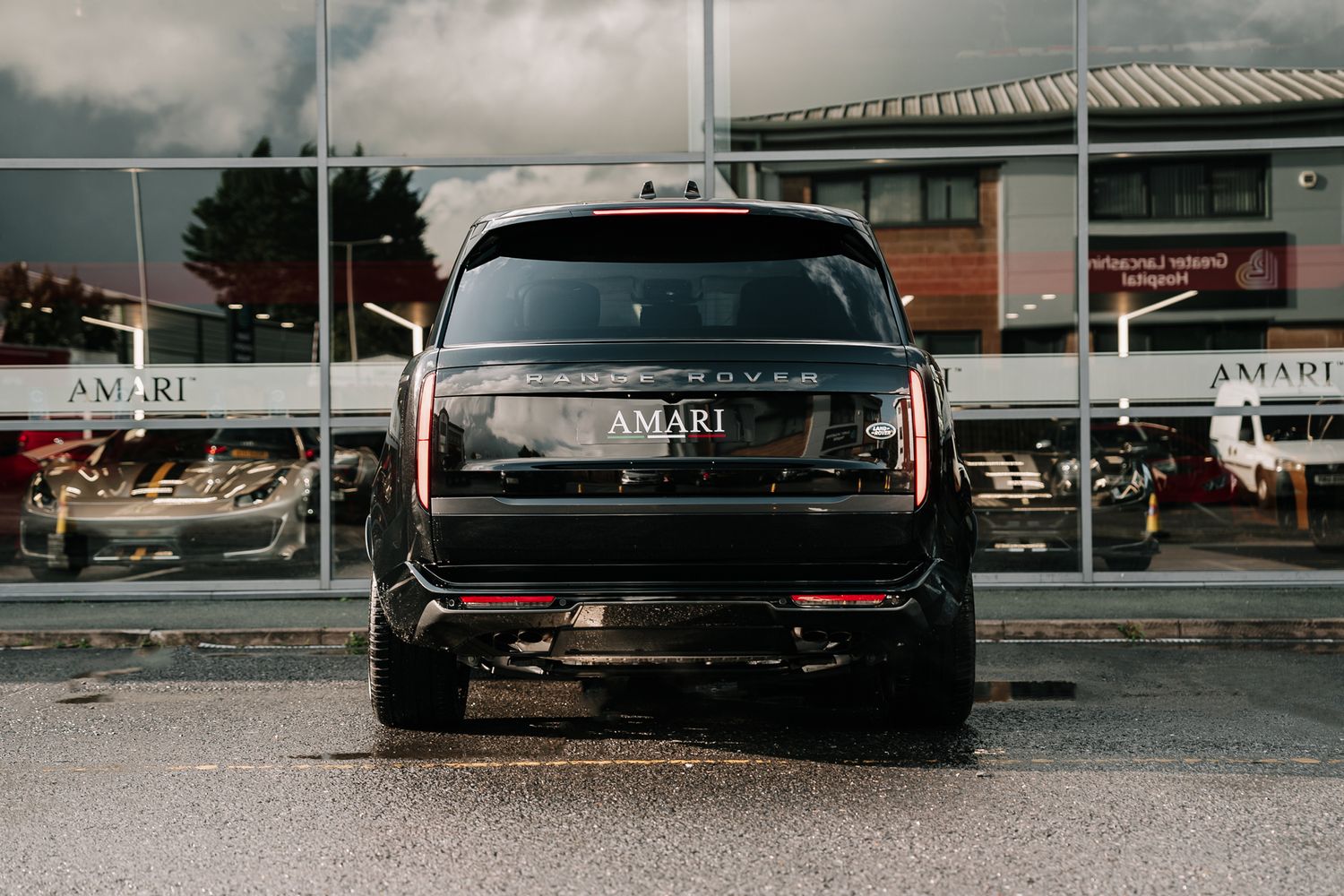 Land Rover Range Rover First Edition P530 AWD