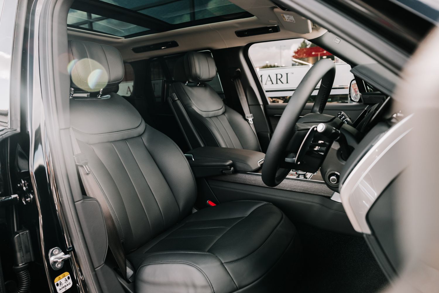 Land Rover Range Rover First Edition P530 AWD