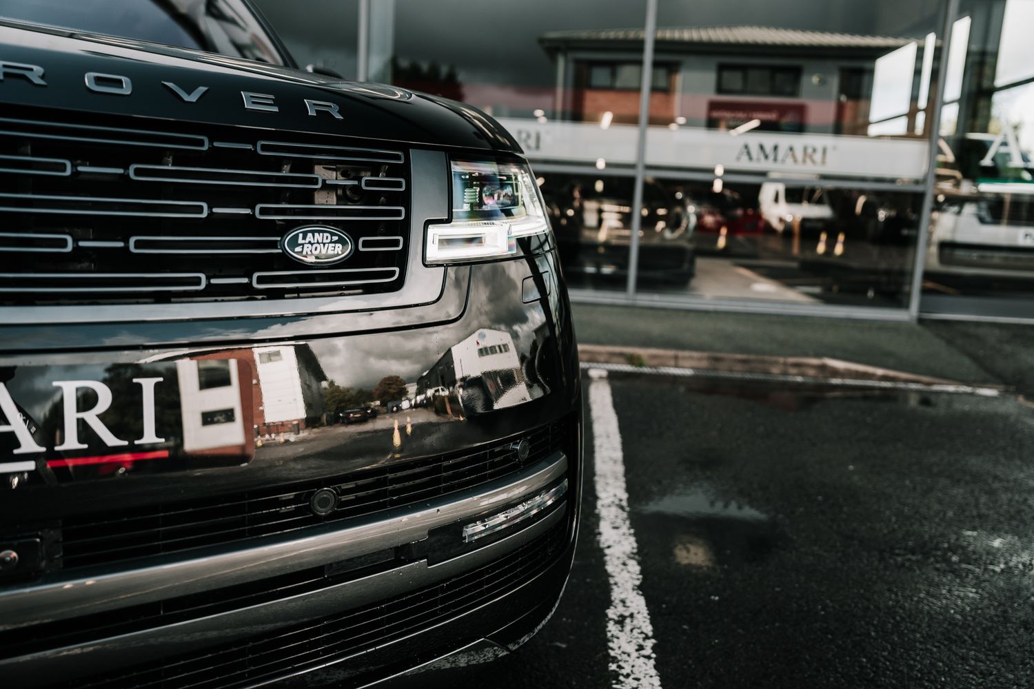 Land Rover Range Rover First Edition P530 AWD