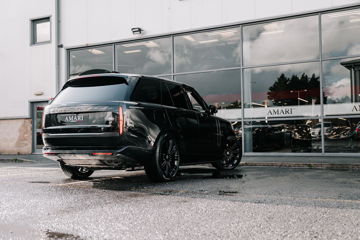 Land Rover Range Rover First Edition P530 AWD