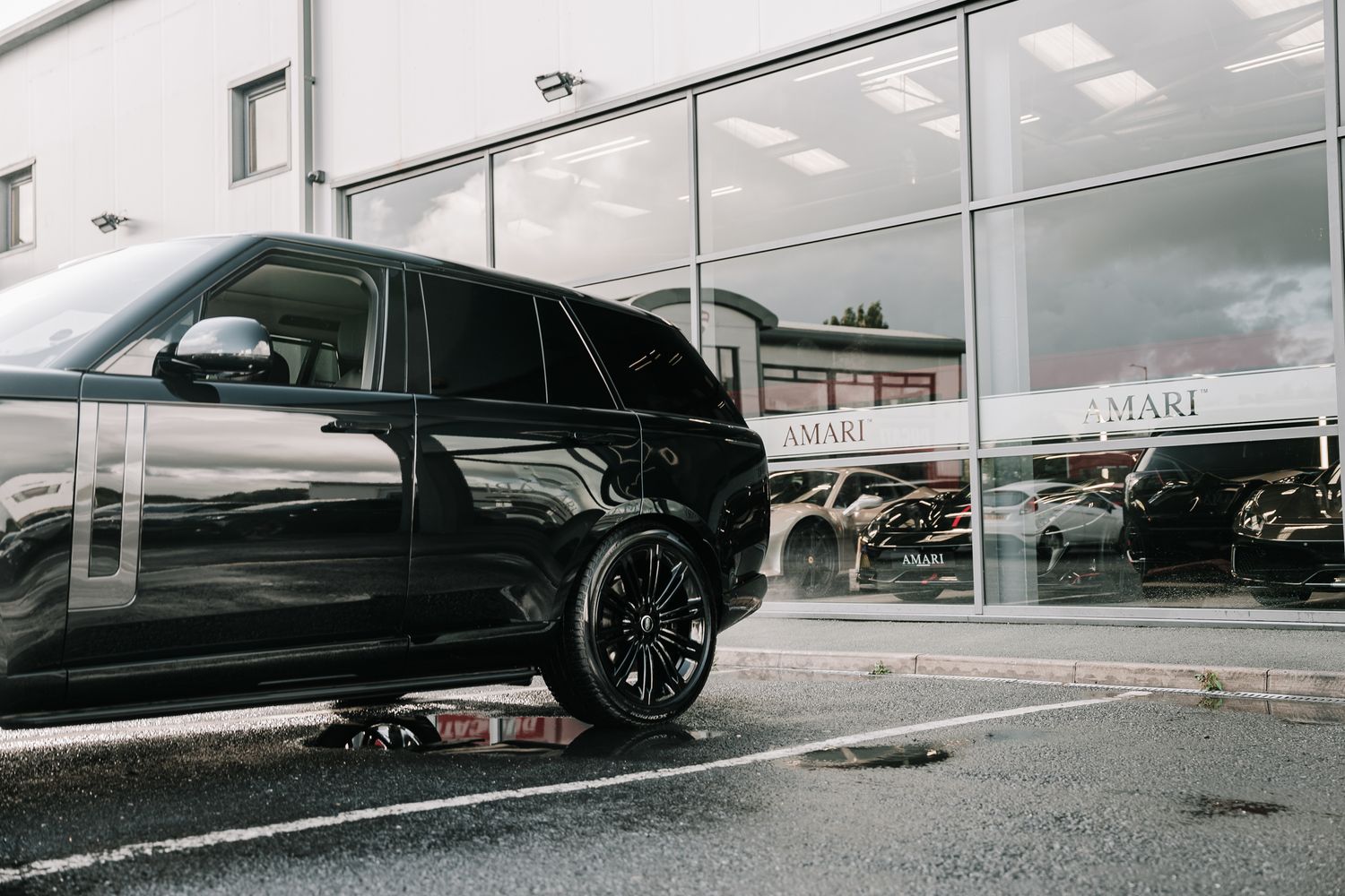 Land Rover Range Rover First Edition P530 AWD