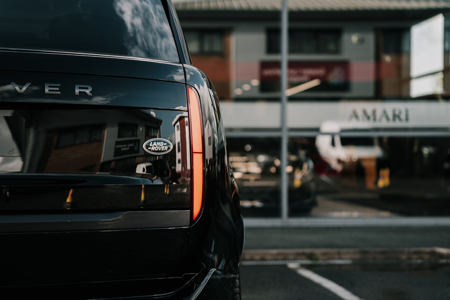 Land Rover Range Rover First Edition P530 AWD