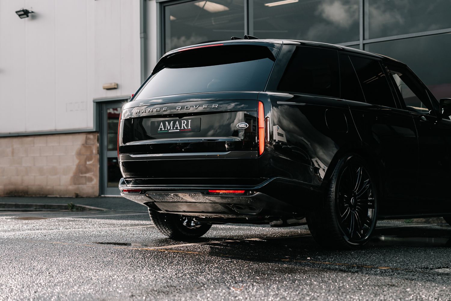 Land Rover Range Rover First Edition P530 AWD