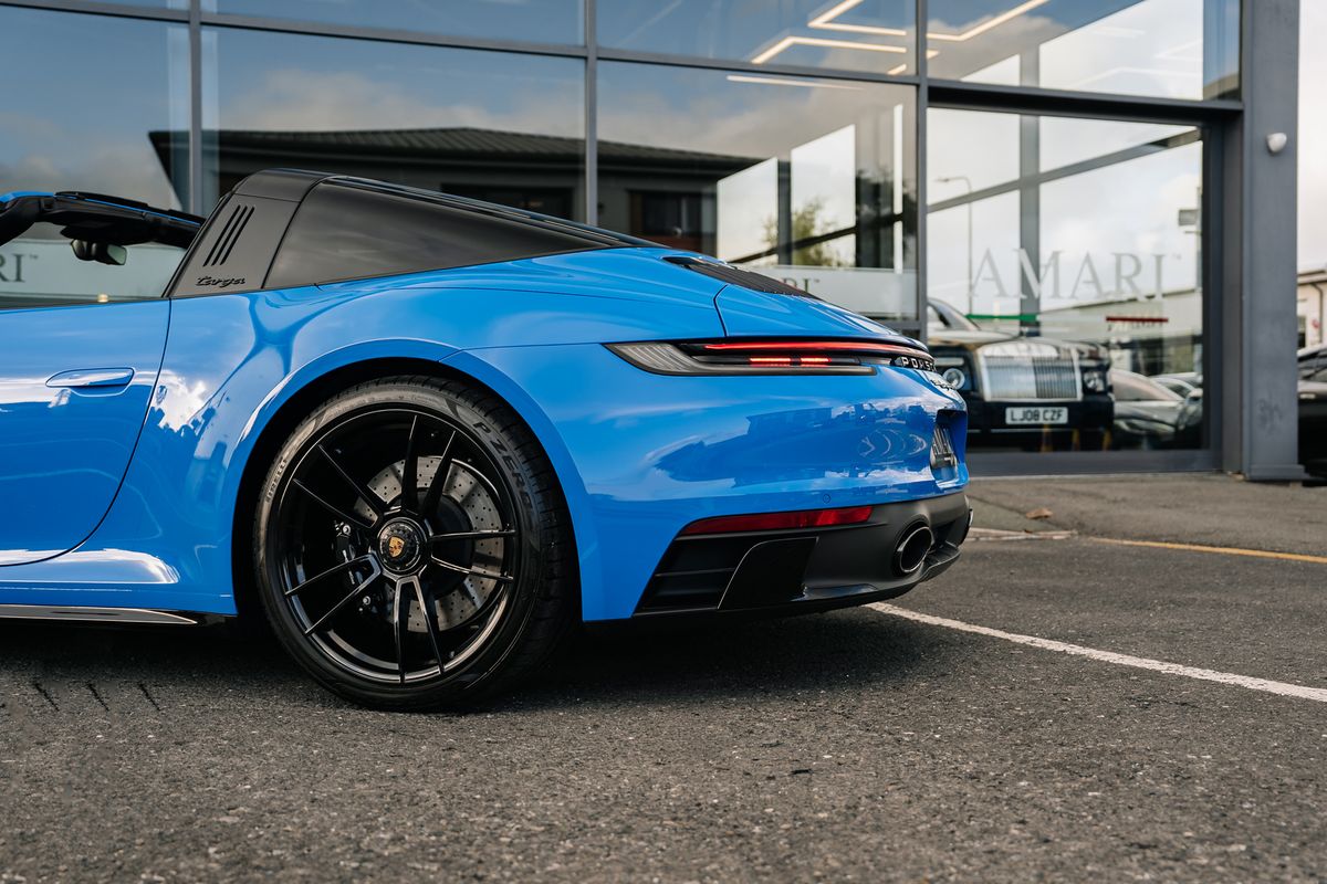 Porsche 911 992 Targa 4 GTS PDK