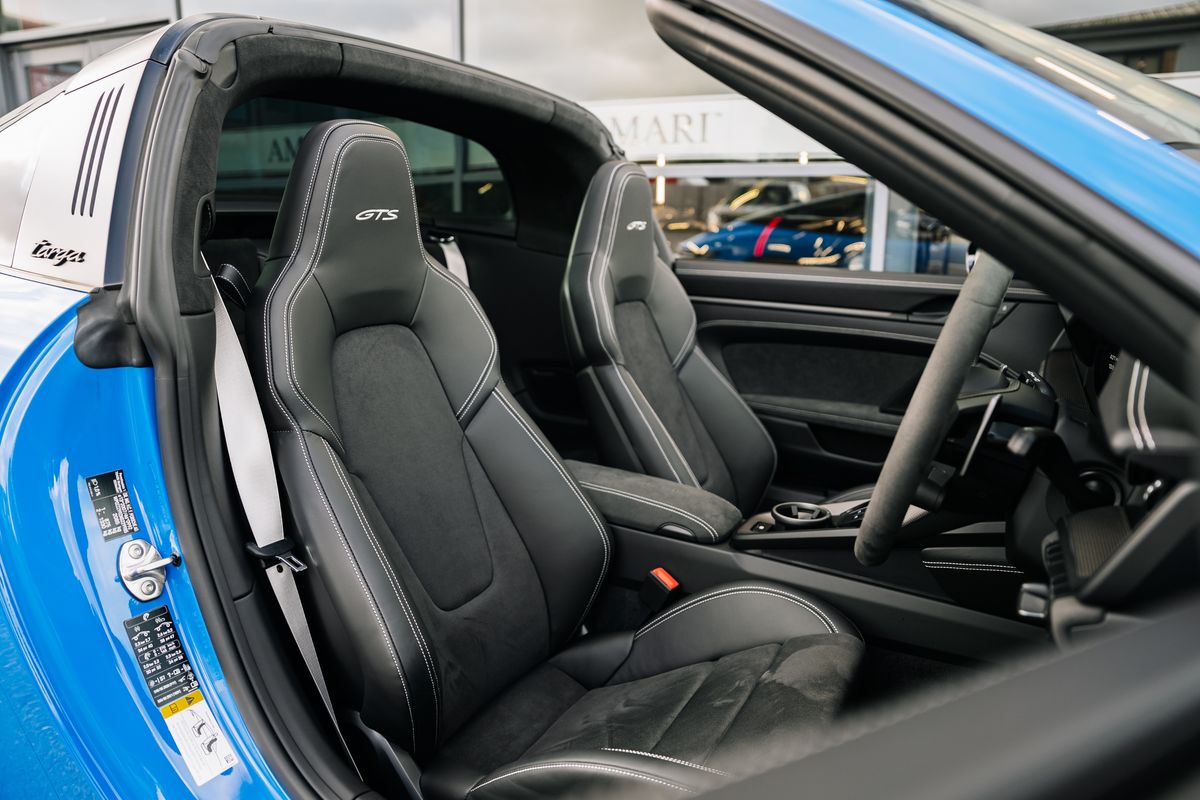 Porsche 911 992 Targa 4 GTS PDK