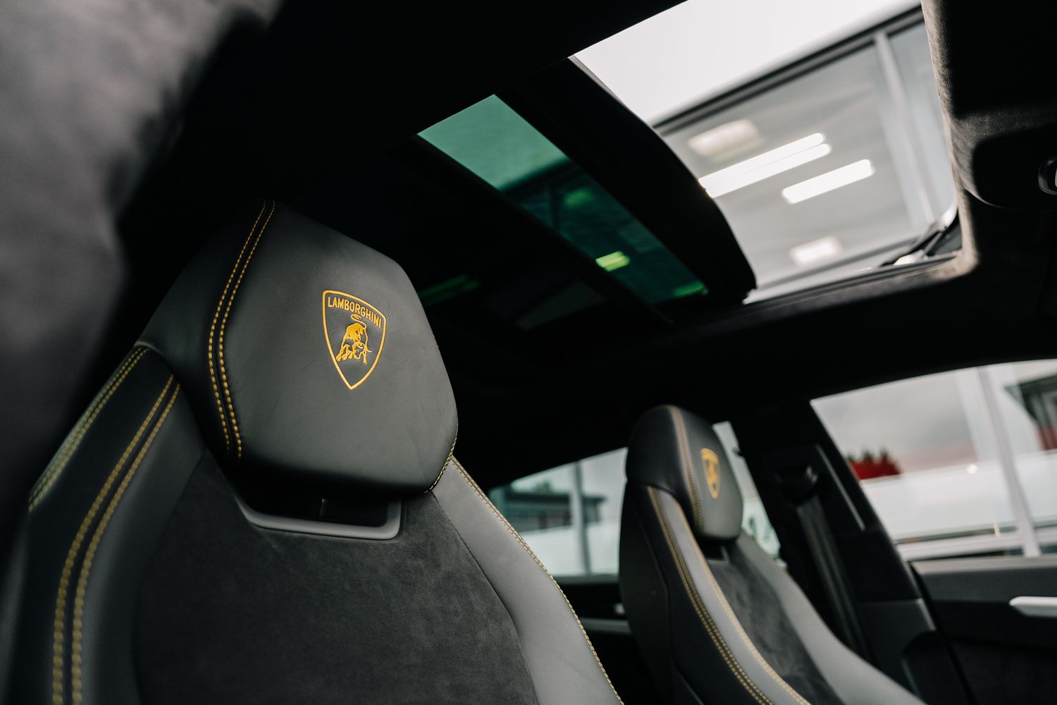 Lamborghini Urus V8 Auto