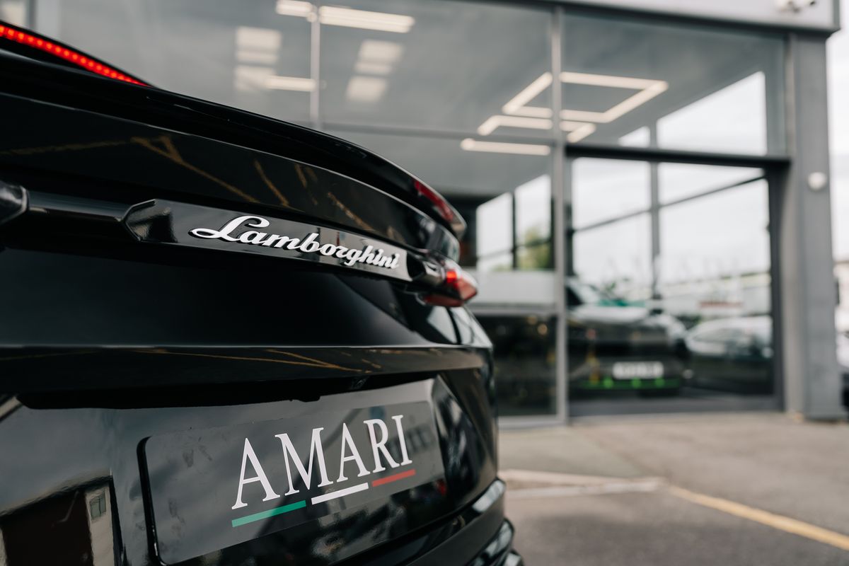 Lamborghini Urus V8 Auto
