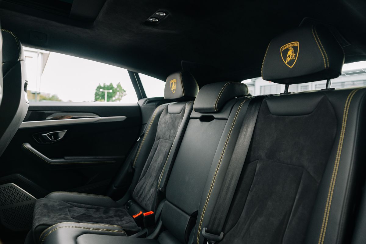 Lamborghini Urus V8 Auto