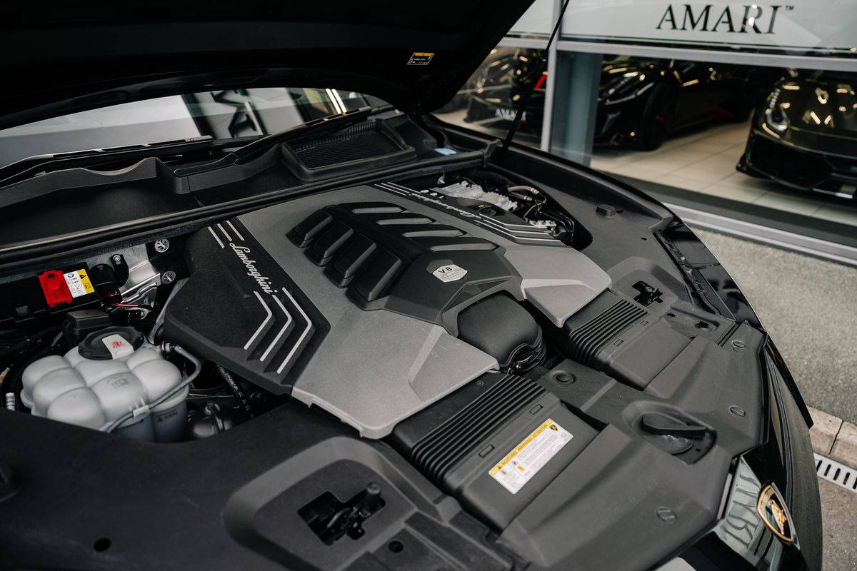 Lamborghini Urus V8 Auto